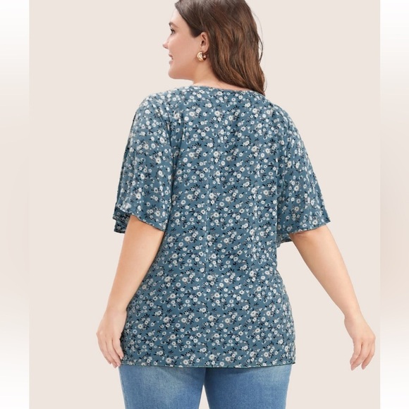 BloomChic Plus Size 2XL Ditsy Floral Ruffle Sleeve Tie Neck Blouse us18-20 - Picture 2 of 6